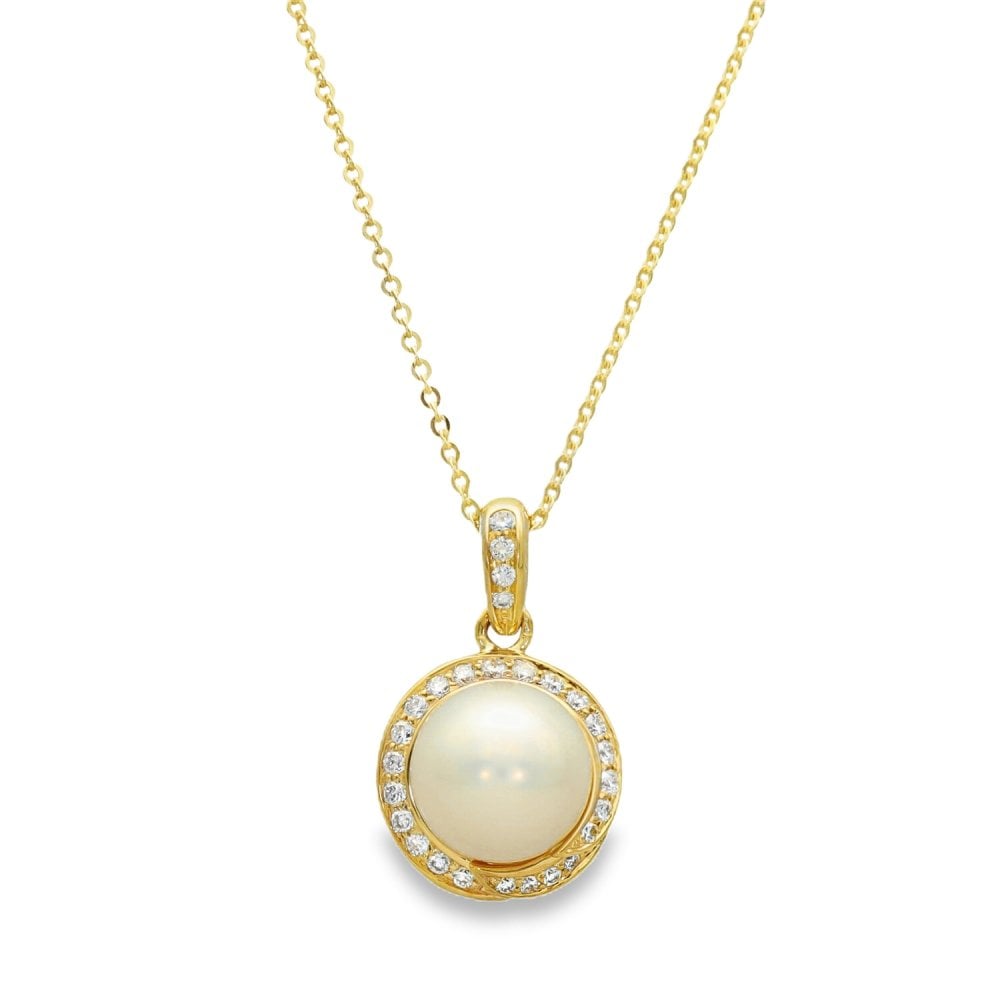 9ct Yellow Gold Diamond & Pearl Pendant & Chain - 18" - 2.7g