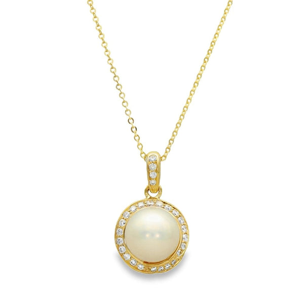 9ct Yellow Gold Diamond & Pearl Pendant & Chain - 18" - 2.7g