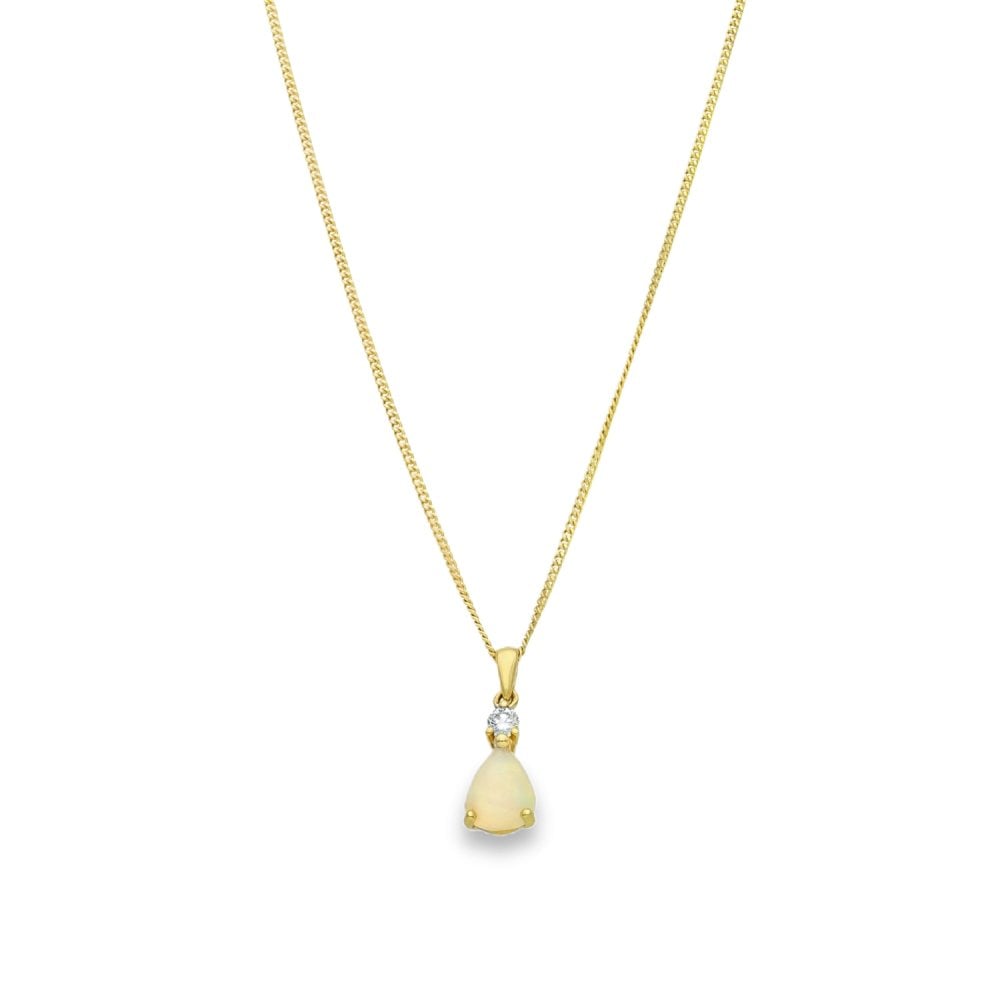 18ct Yellow Gold Opal & Diamond Pendant & Chain - 18"