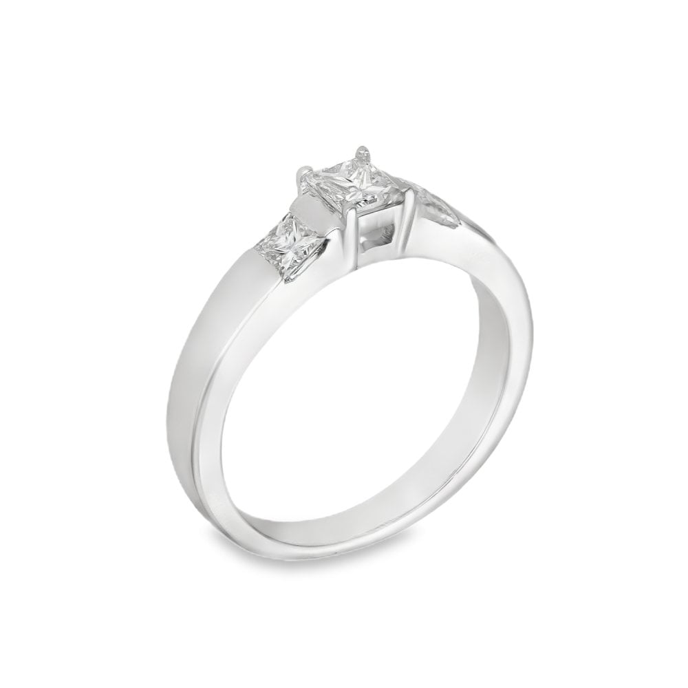 Ladies 18ct White Gold Diamond Trilogy Ring - 0.82ct