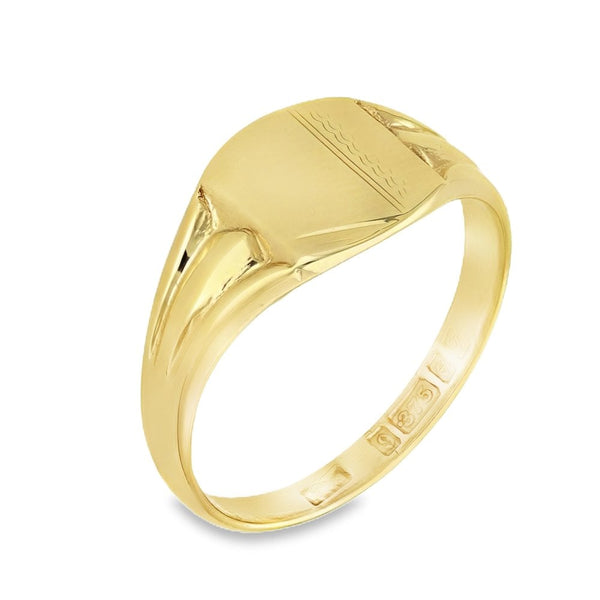 9ct Yellow Gold Cushion Signet Ring - Size O - 9mm