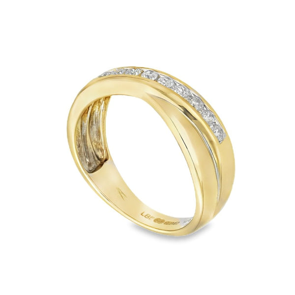18ct White Gold Diamond Half-Eternity Crossover Ring - 0.25ct