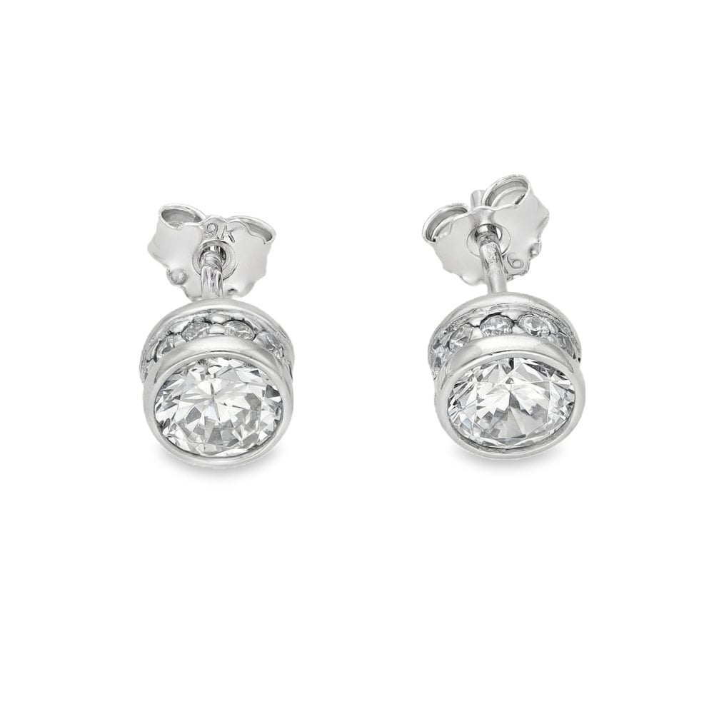 9ct White Gold Cubic Zirconia Stud Earrings - 1.3g