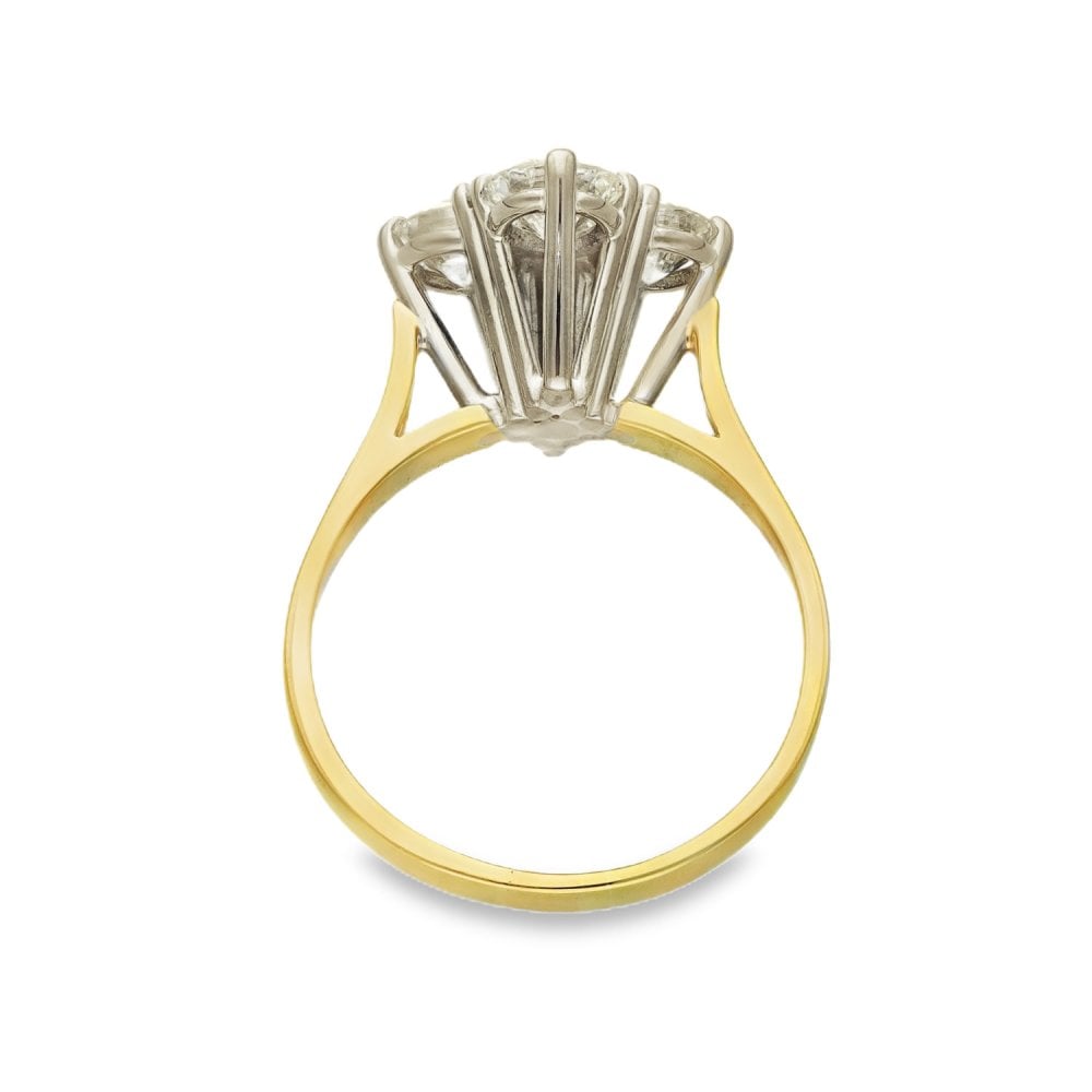 18ct Yellow Gold Diamond Cluster Ring - Size P - 1.75ct