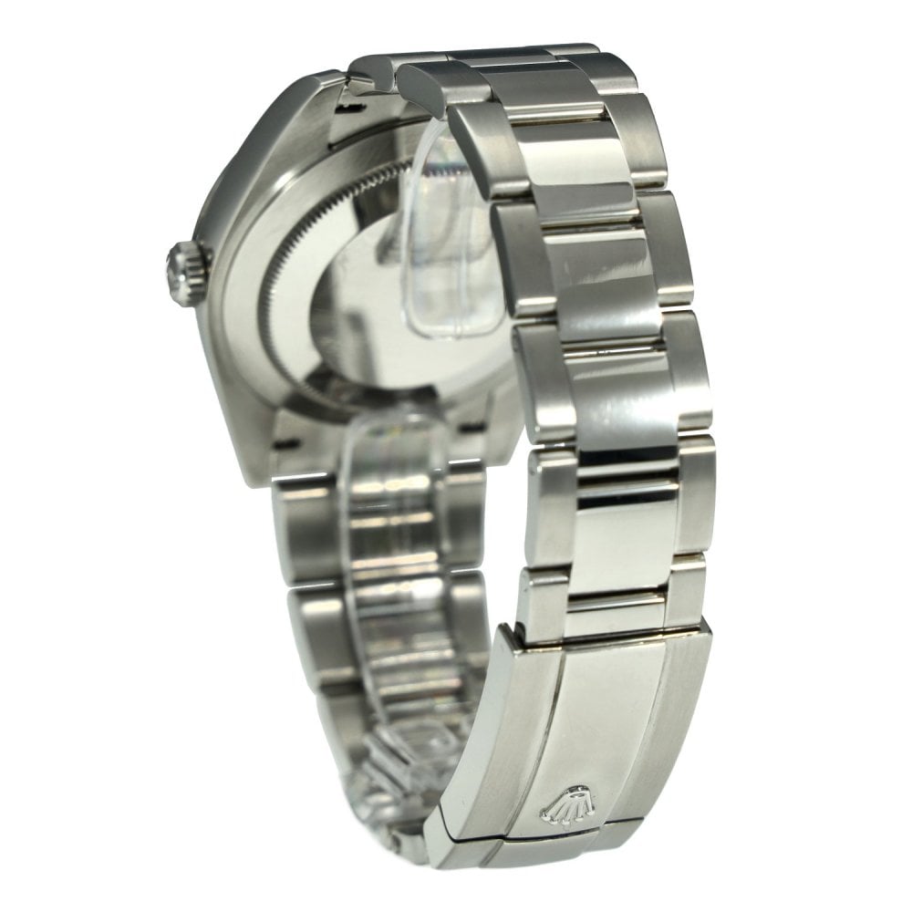 Datejust 126334 - Black Luminous Baton Dial - 2021