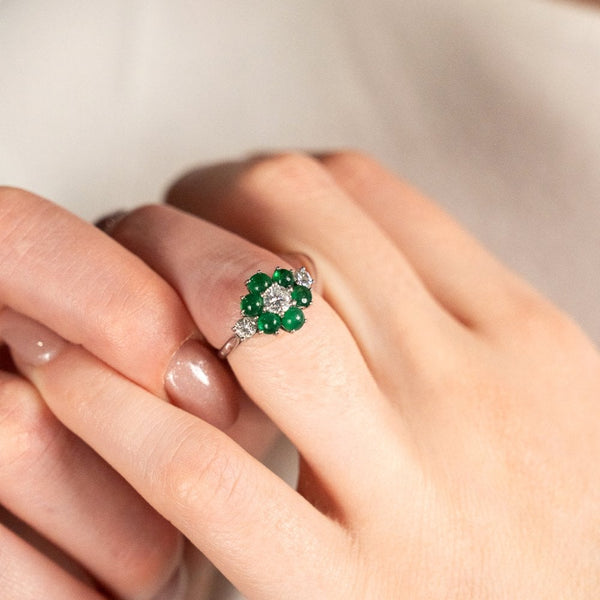 Ladies 18ct White Gold Diamond & Emerald Cluster Ring - Size K