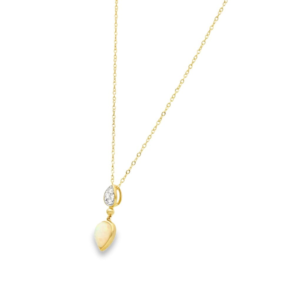 9ct Yellow Gold Opal & Diamond Necklace