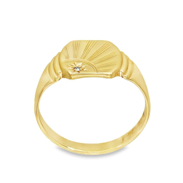 9ct Yellow Gold Diamond Signet Ring - Size V - 11mm