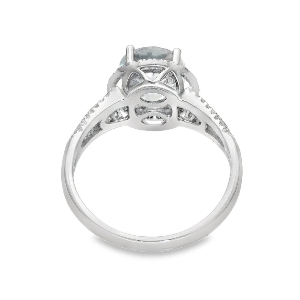 9ct White Gold Aquamarine & Diamond Cluster Ring -Size P -0.71ct