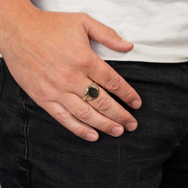 9ct Yellow Gold Oval Signet Ring - Size Y½ - 18mm