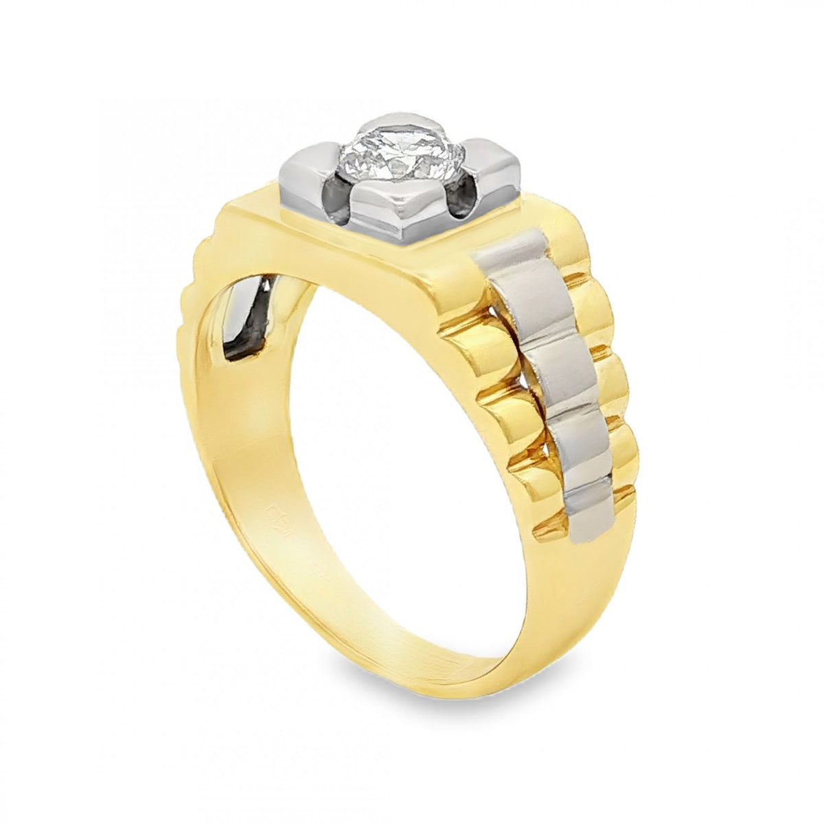 18ct Yellow & White Gold Diamond Signet Ring - Size T - 0.70ct