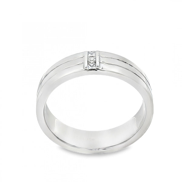 18ct White Gold Diamond Band - Size V - 0.15ct