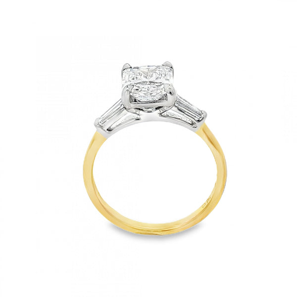 18ct Yellow Gold Radiant-Cut Diamond Engagement Ring - 2.23ct