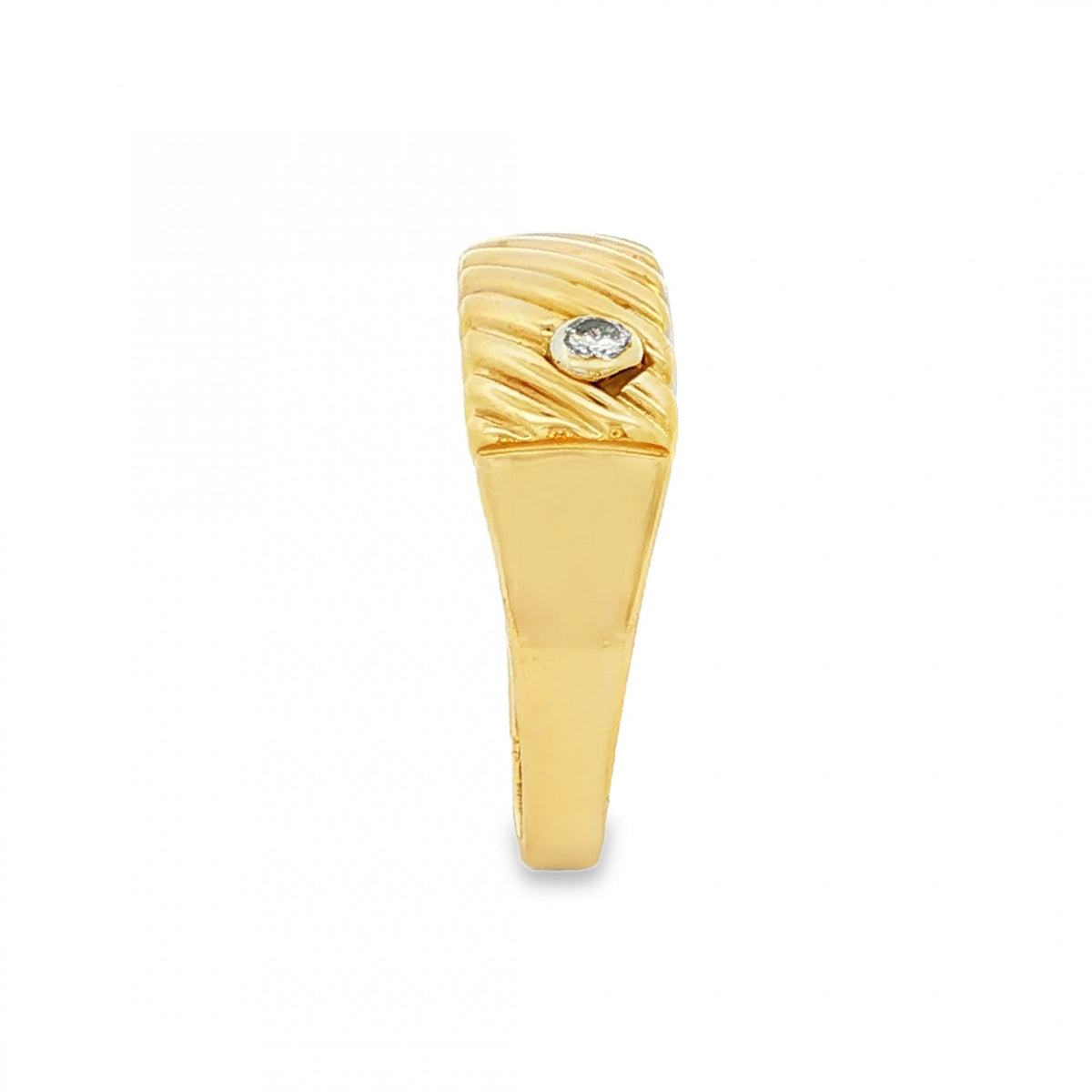 9ct Yellow Gold Diamond Ridge Ring - Size S - 0.06ct