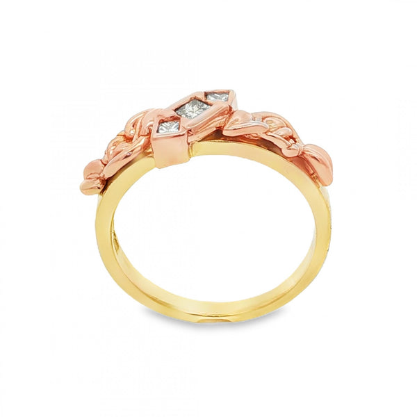 18ct Multi-Tone Gold 150th Year Extraction Diamond Ring - 0.20ct