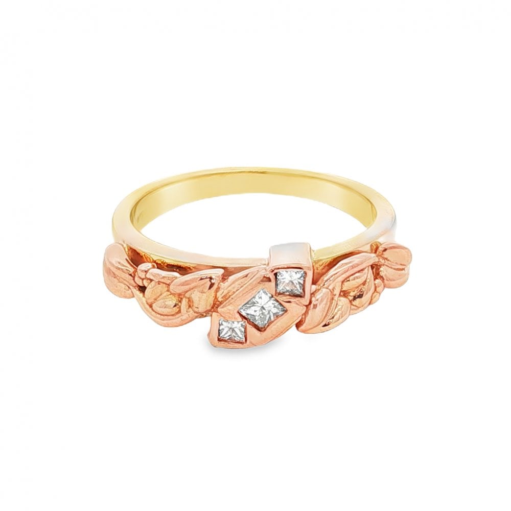 18ct Multi-Tone Gold 150th Year Extraction Diamond Ring - 0.20ct