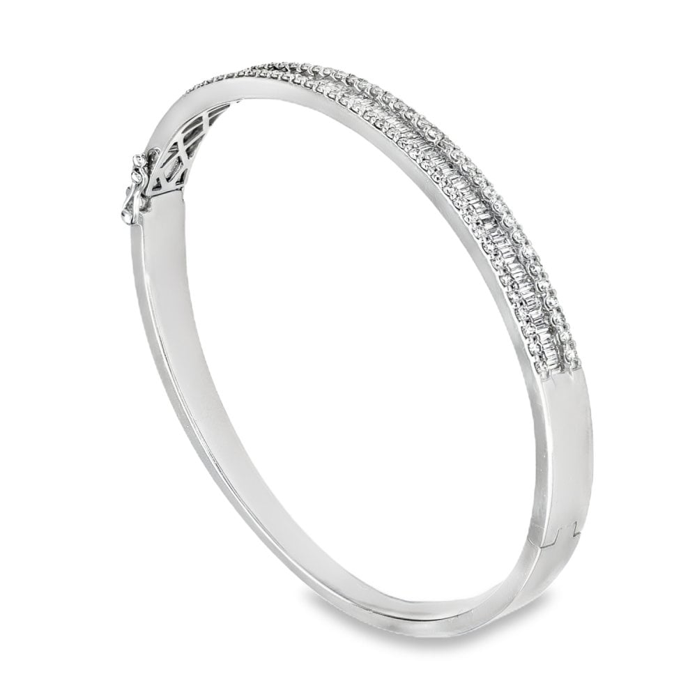 18ct White Gold Diamond Bangle - 17cm - 1.92ct