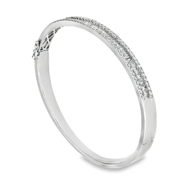 18ct White Gold Diamond Bangle - 17cm - 1.92ct