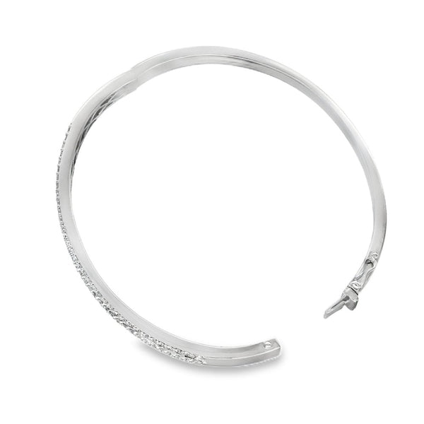 18ct White Gold Diamond Bangle - 17cm - 1.92ct