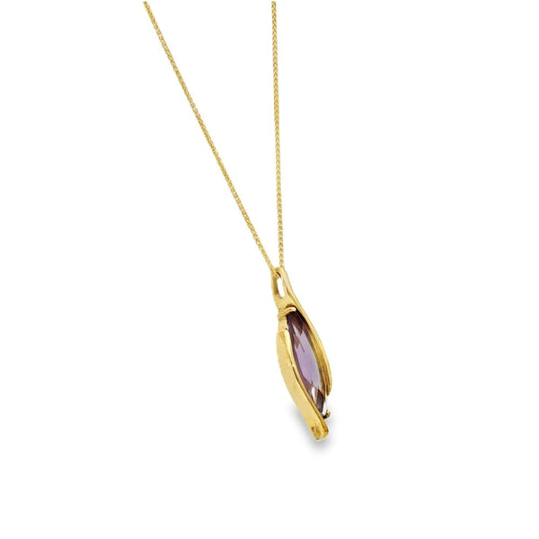 9ct Yellow Gold Amethyst Marquise Pendant & Necklace - 18" -5.7g