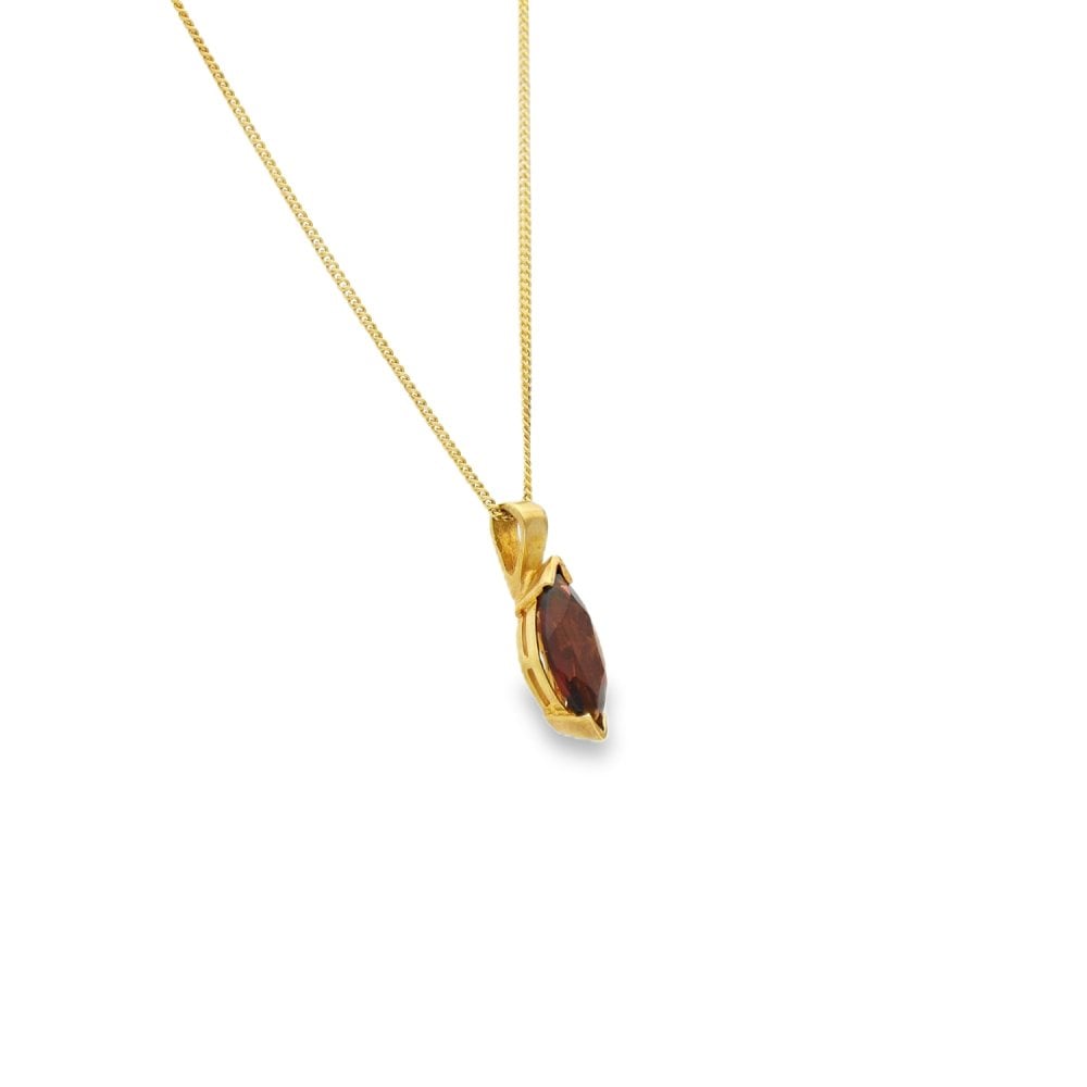 9ct Yellow Gold Marquise Garnet Pendant & Necklace - 18" - 3.0g