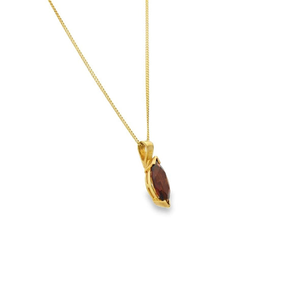 9ct Yellow Gold Marquise Garnet Pendant & Necklace - 18" - 3.0g
