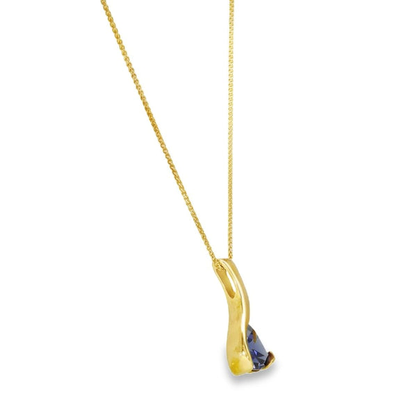 9ct Yellow Gold Trillion Tanzanite Pendant & Necklace -18" -5.2g