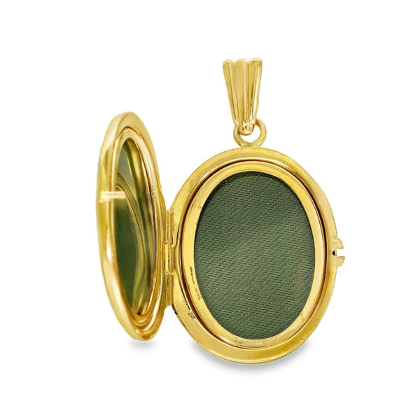 9ct Yellow Gold Oval Floral & Leaf Locket - 21x30x4mm - 4.9g
