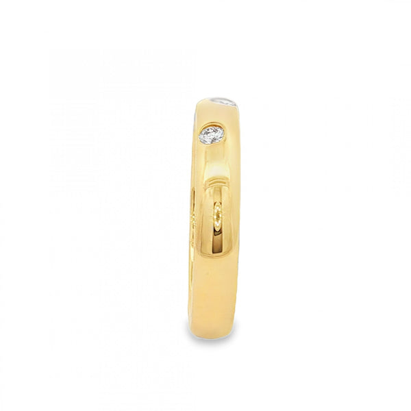 18ct Yellow Gold Diamond Set Band - Size Q - 0.10ct
