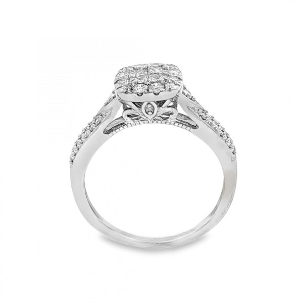 9ct White Gold Diamond Cluster Ring - Size M - 0.50ct