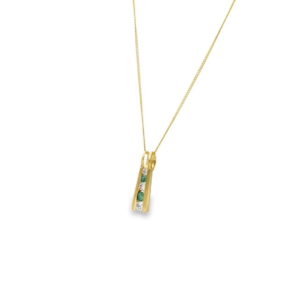 9ct Yellow Gold Emerald & CZ Pendant & Necklace - 18" - 1.5g