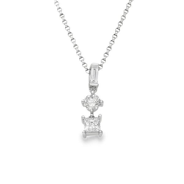 18ct White Gold Diamond Pendant & Necklace - 18" - 2.8g