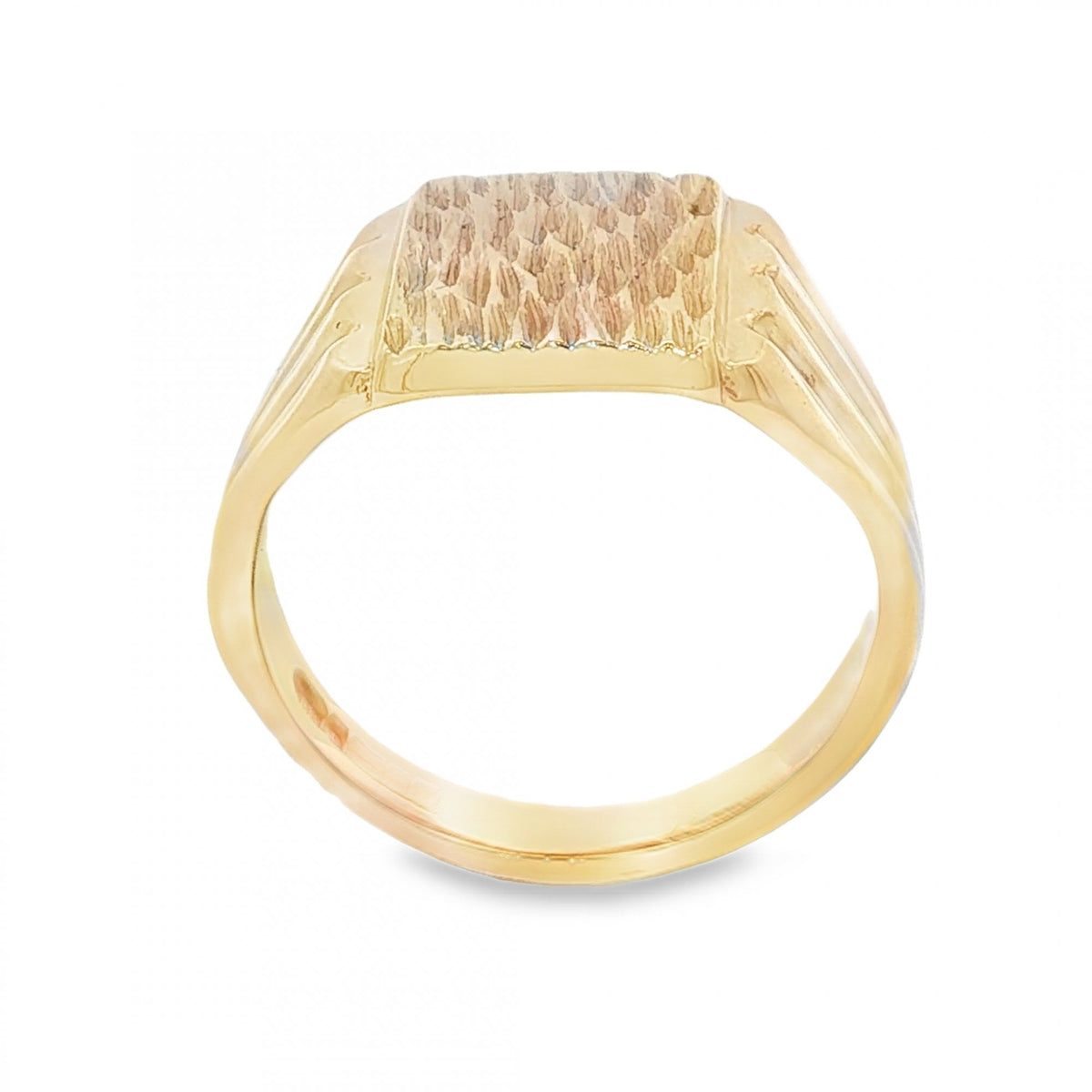 9ct Yellow Gold Bark Engraved Square Signet Ring - Size T - 14mm