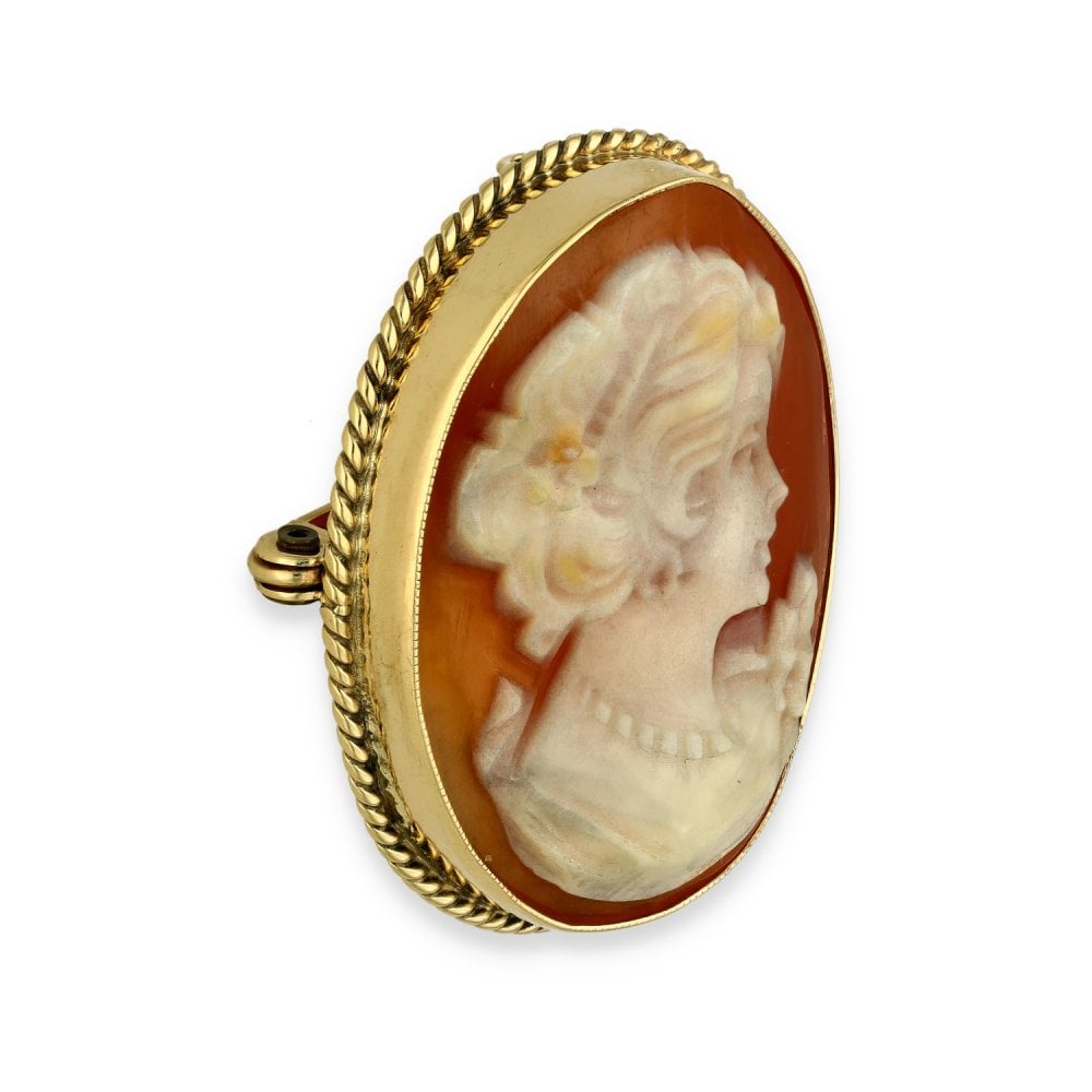 9ct Yellow Gold Oval Cameo Brooch - 26x32x11mm - 7.8g