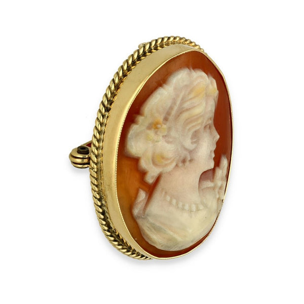 9ct Yellow Gold Oval Cameo Brooch - 26x32x11mm - 7.8g