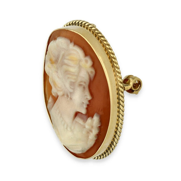9ct Yellow Gold Oval Cameo Brooch - 26x32x11mm - 7.8g