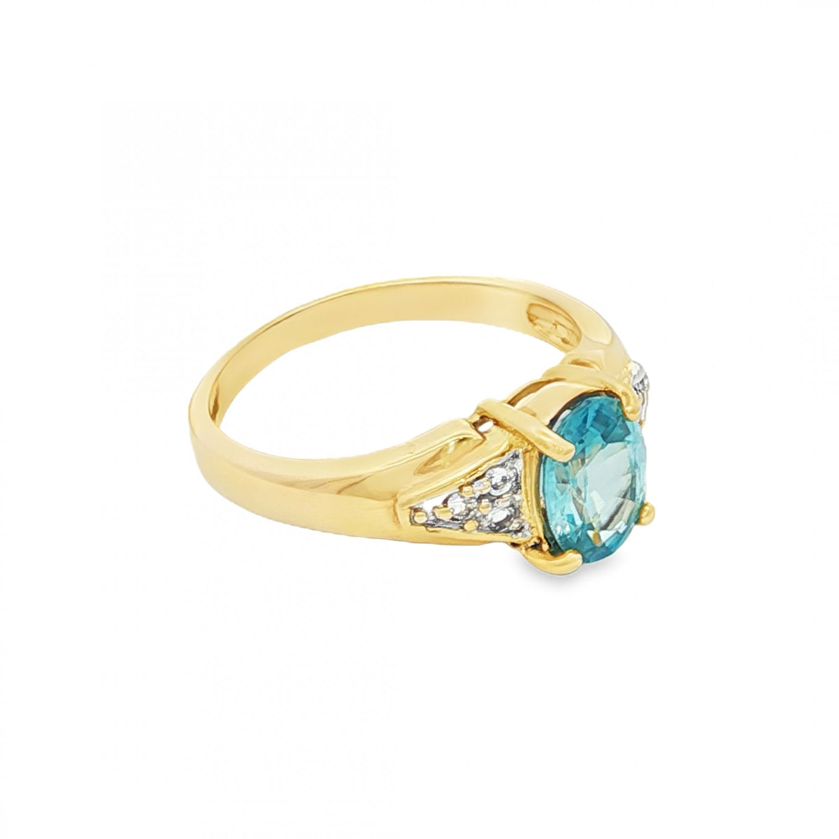 9ct Yellow Gold Aquamarine & CZ Ring - Size M½ - 1.00ct
