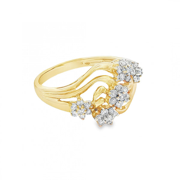 9ct Yellow Gold Diamond Flower Cluster Ring - Size P - 0.35ct