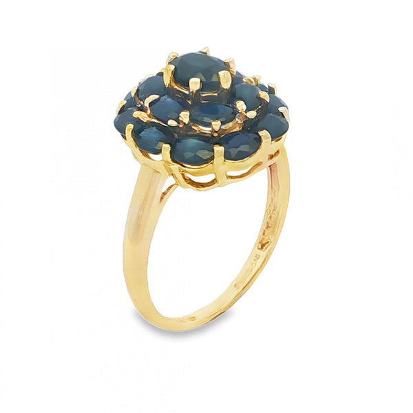 9ct Yellow Gold Sapphire Cluster Ring - Size P - 3.7g