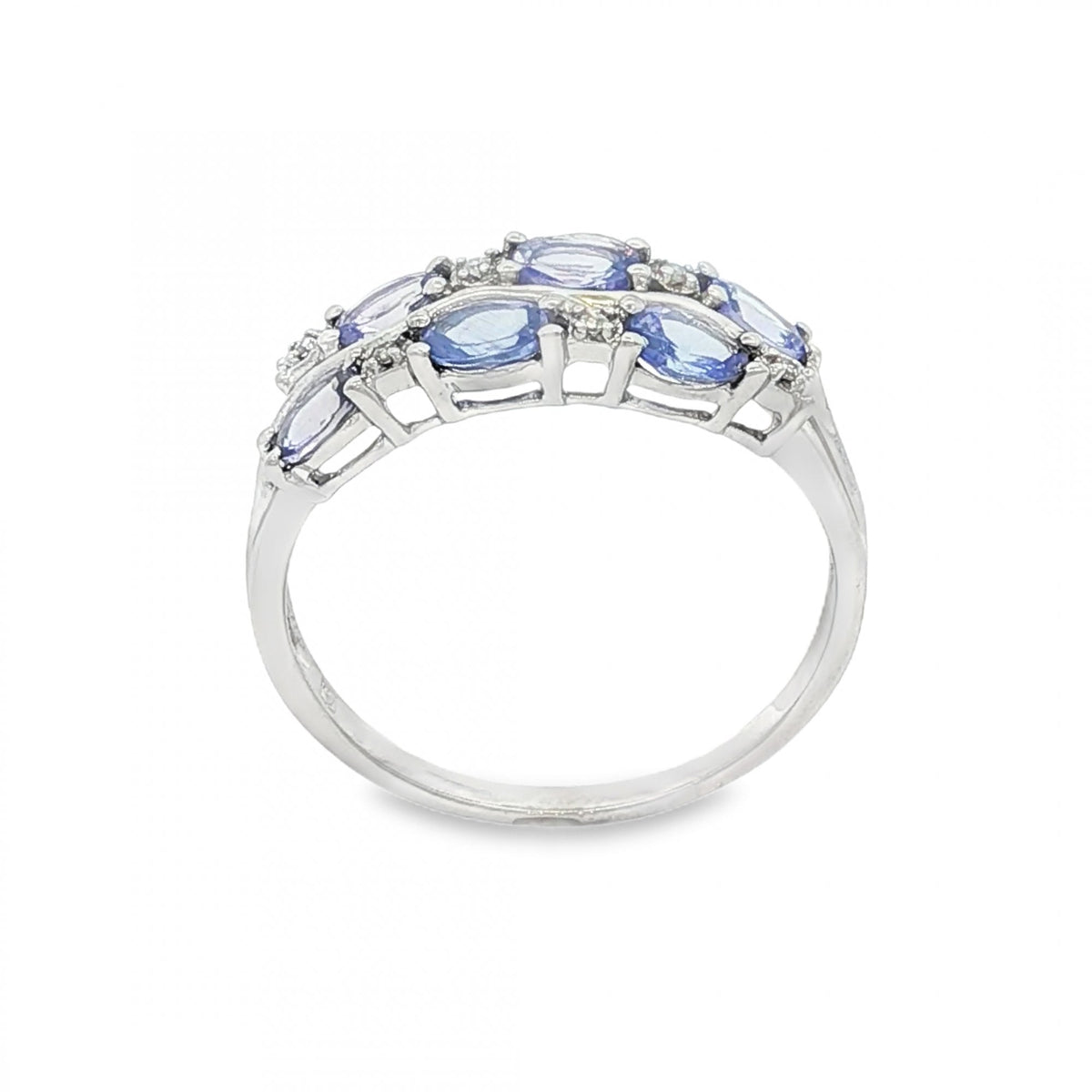 9ct White Gold Tanzanite & Diamond Cluster Ring - Size P - 2.5g