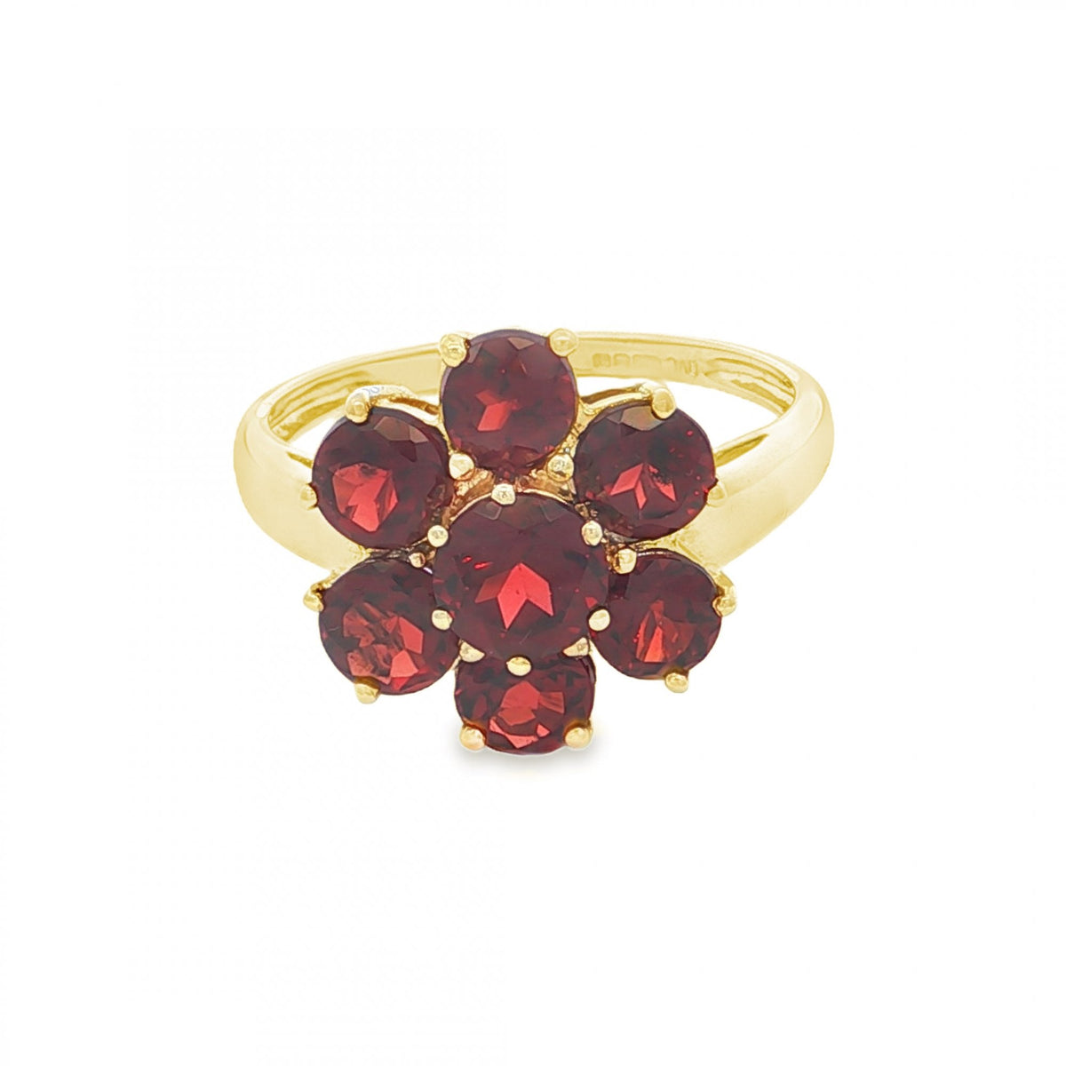 9ct Yellow Gold Garnet Cluster Ring - Size T - 3.9g