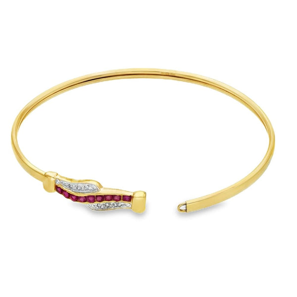 9ct Yellow Gold Ruby & Diamond Bangle - 18cm - 0.03ct