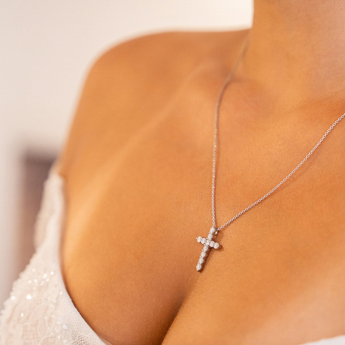Ladies Platinum Diamond Set Cross Pendant & Chain - 20"