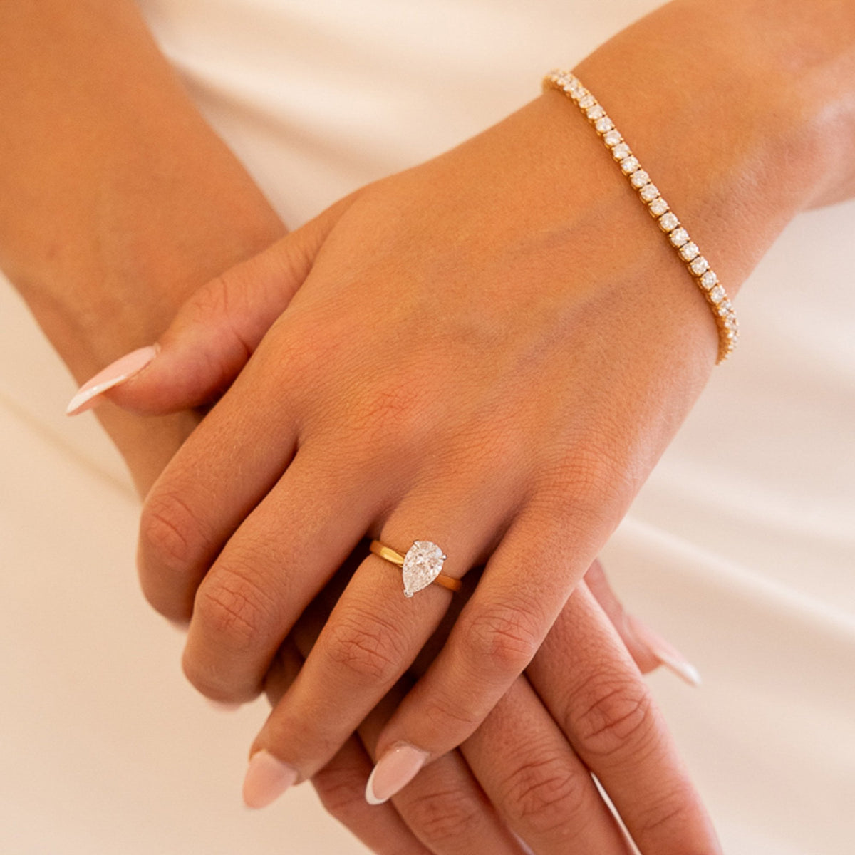 7.00ct Yellow Gold Certified Diamond Tennis Bracelet - F/VS