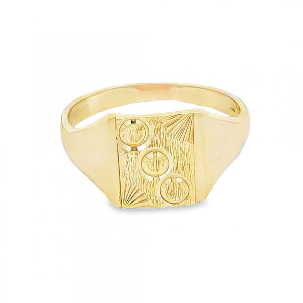 9ct Yellow Gold Engraved Signet Ring - Size Y - 12mm