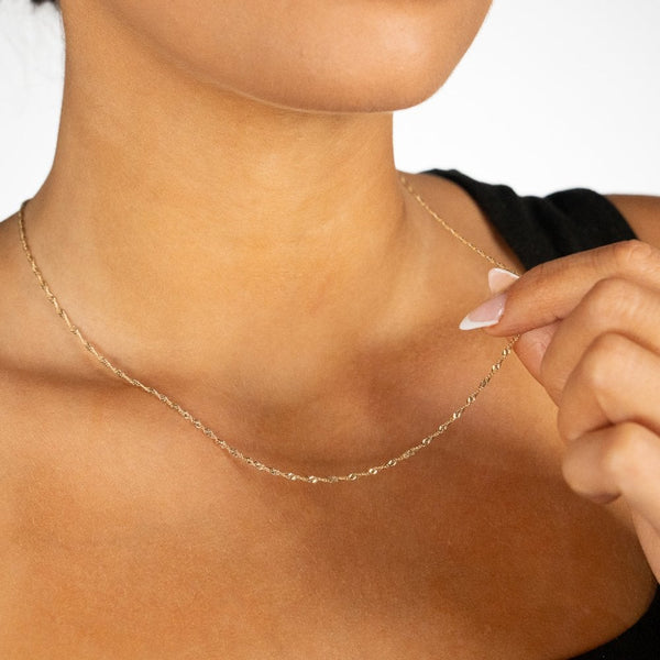 9ct Yellow Gold Twist Curb Singapore Chain - 1.4mm - 18" - 1.4g