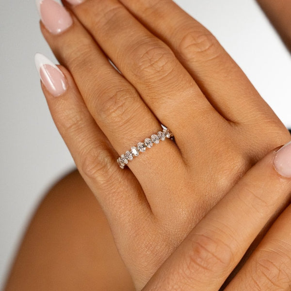 1.90ct Yellow Gold Oval-Cut Diamond Half-Eternity Ring - F/VS