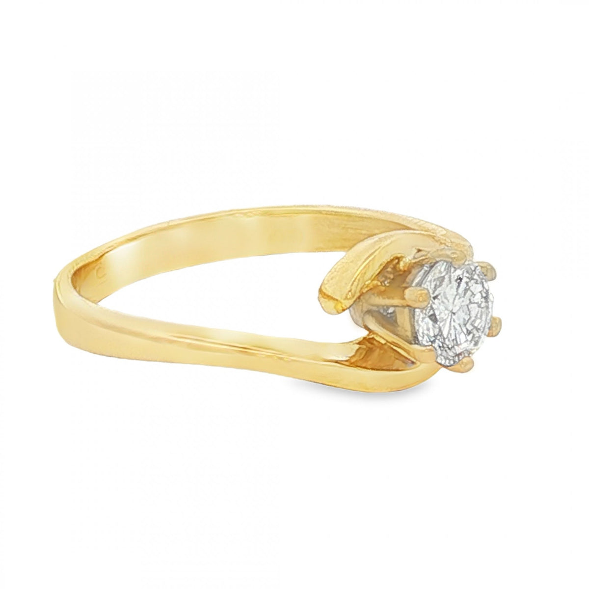 18ct Yellow Gold Diamond Twist Engagement Ring - Size O - 0.32ct