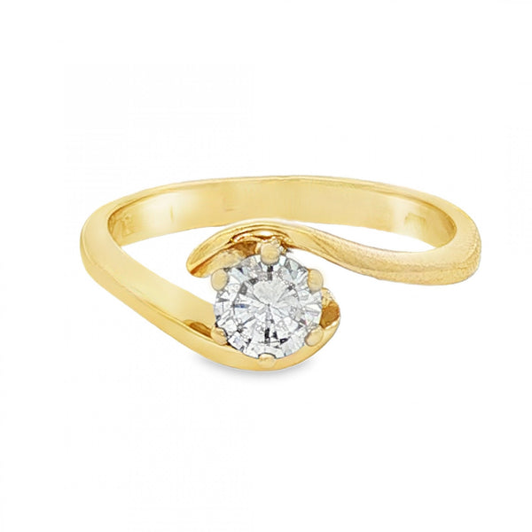 18ct Yellow Gold Diamond Twist Engagement Ring - Size O - 0.32ct