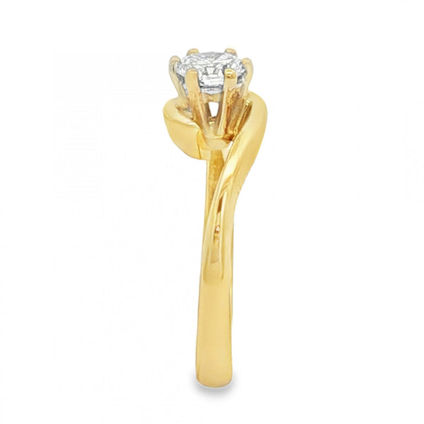 18ct Yellow Gold Diamond Twist Engagement Ring - Size O - 0.32ct